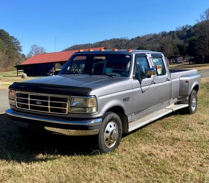1995 Ford F-350 XL Crew Cab DRW