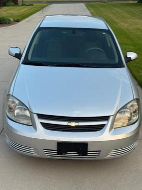 Silver 2009 Chevrolet Cobalt LT