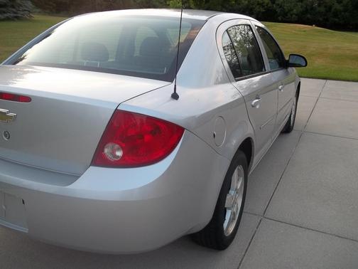 Silver 2009 Chevrolet Cobalt LT