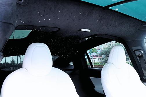 Blue 2022 Tesla Model X Long Range