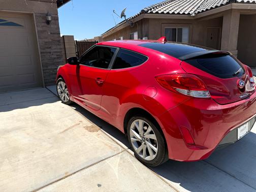 2016 Hyundai Veloster Base