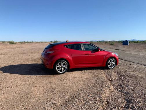 2016 Hyundai Veloster Base