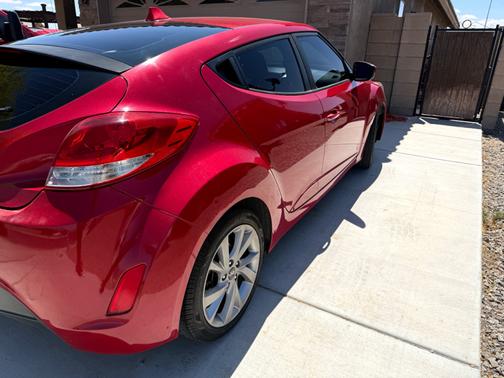 2016 Hyundai Veloster Base