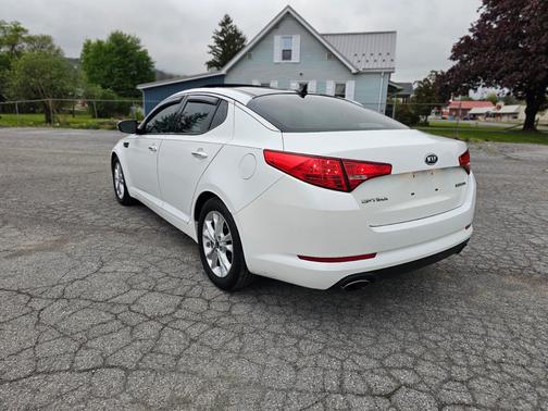 White 2011 Kia Optima EX Turbo