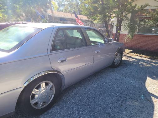 2005 Cadillac DeVille Base