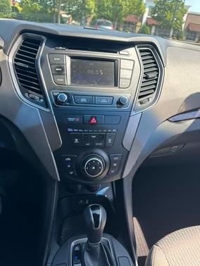 White 2017 Hyundai Santa Fe Sport 2.4L