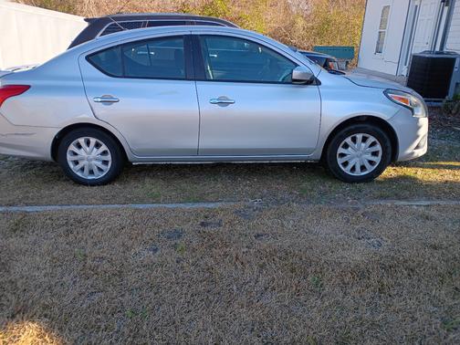 2019 Nissan Versa 1.6 SV