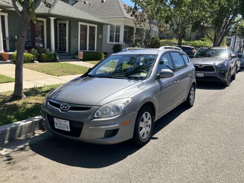 2011 Hyundai Elantra Touring GLS