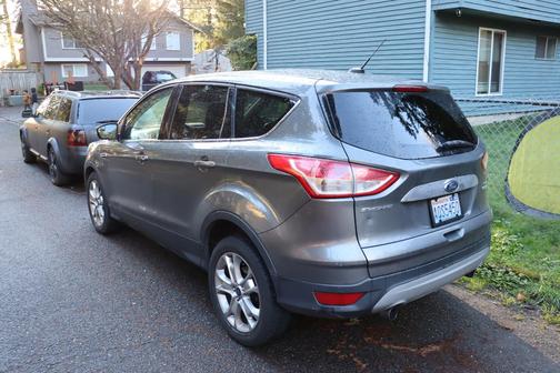 Gray 2013 Ford Escape SEL