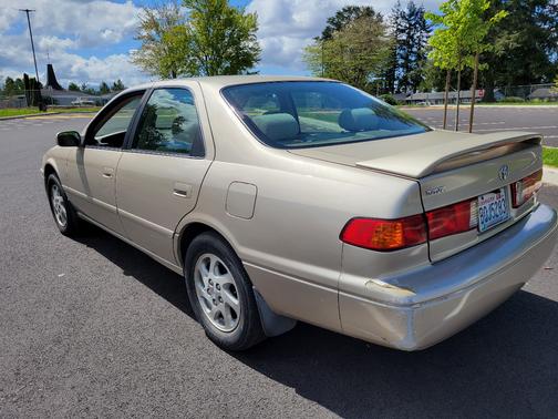 2001 Toyota Camry LE