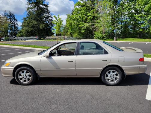 2001 Toyota Camry LE