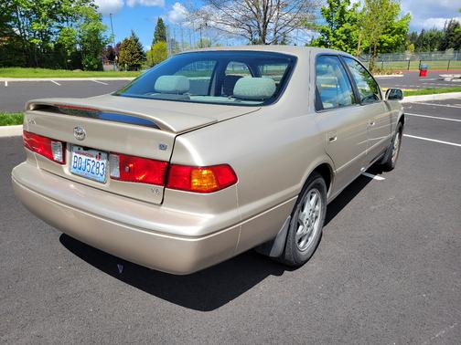 2001 Toyota Camry LE