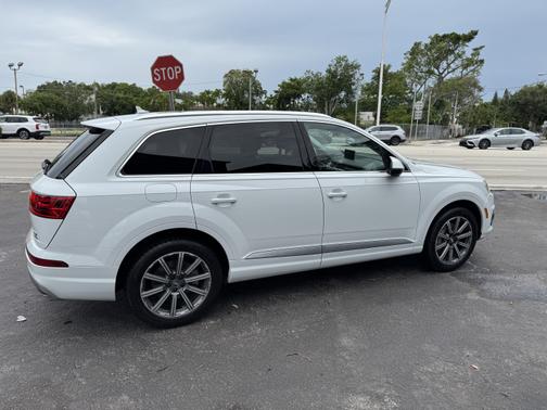 2017 Audi Q7 3.0T Prestige