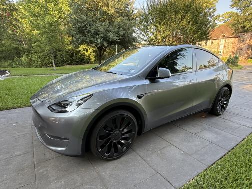 2025 Tesla Model Y Performance