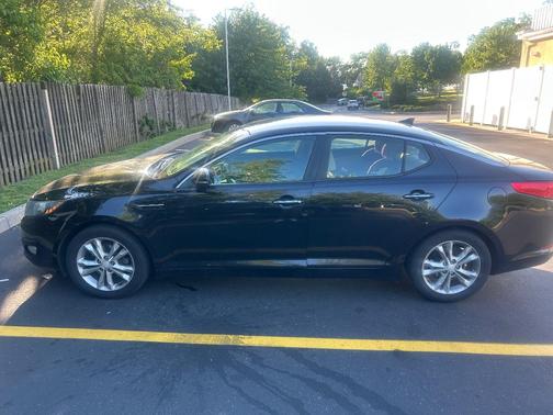 Black 2013 Kia Optima LX
