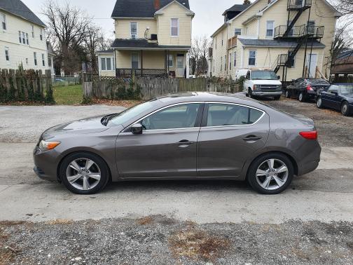2013 Acura ILX 2.0L Technology
