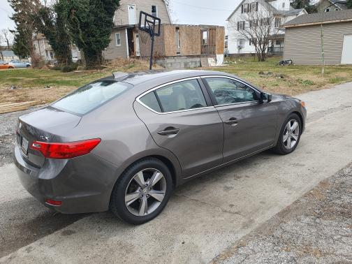 2013 Acura ILX 2.0L Technology