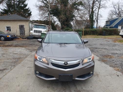 2013 Acura ILX 2.0L Technology