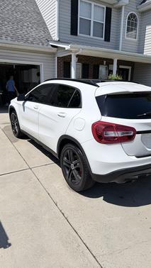 White 2015 Mercedes-Benz GLA-Class GLA 250