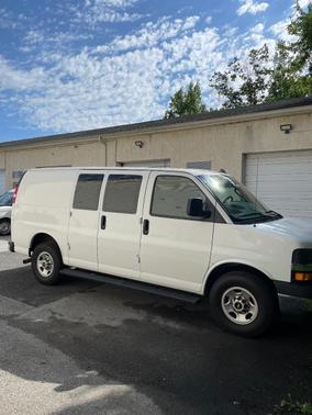 White 2022 Chevrolet Express 2500 Work Van