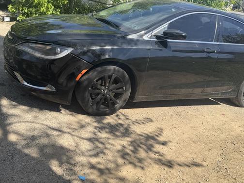 Black 2016 Chrysler 200 Limited