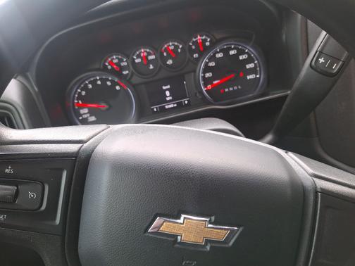 Gray 2019 Chevrolet Silverado 1500 LT