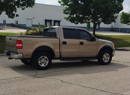 2005 Ford F-150 XLT Crew Cab