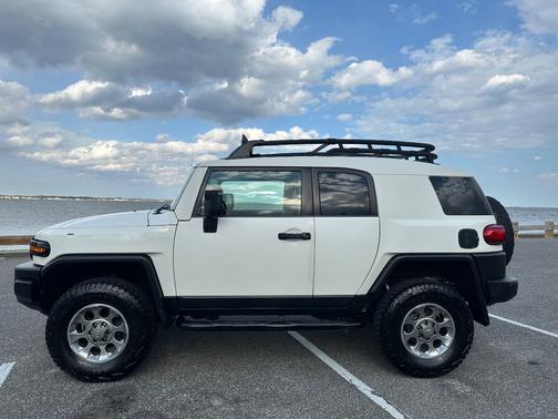 White 2012 Toyota FJ Cruiser Base