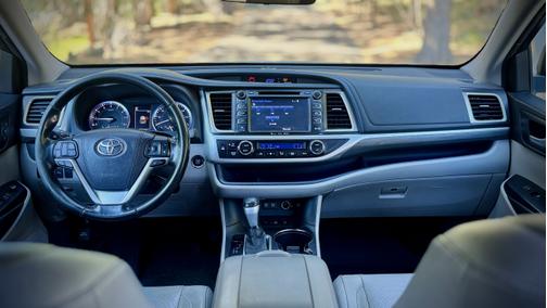2017 Toyota Highlander Limited