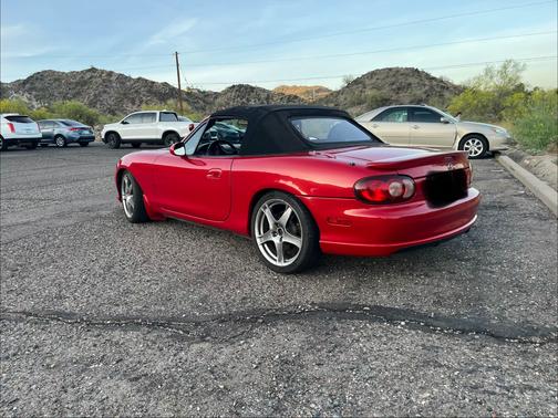 Red 2005 Mazda MazdaSpeed Miata MX-5 Base