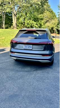 2019 Audi e-tron Prestige
