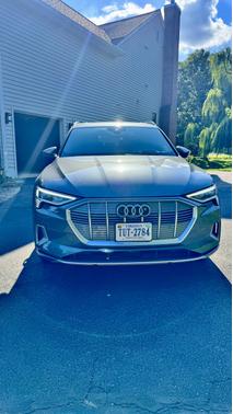 2019 Audi e-tron Prestige