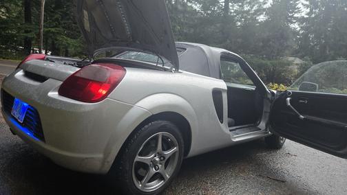2002 Toyota MR2 Spyder