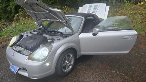 2002 Toyota MR2 Spyder