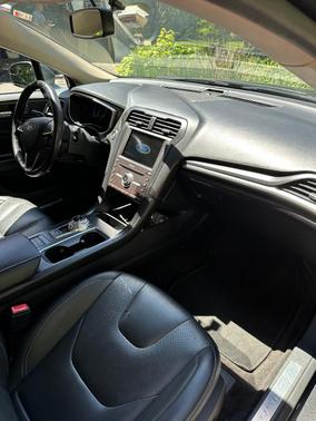 Silver 2018 Ford Fusion Hybrid Titanium