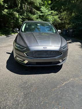 Silver 2018 Ford Fusion Hybrid Titanium