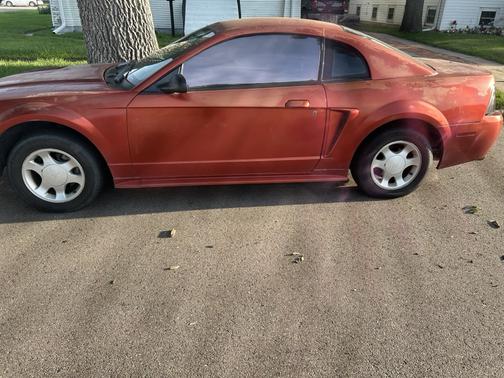 2002 Ford Mustang Base