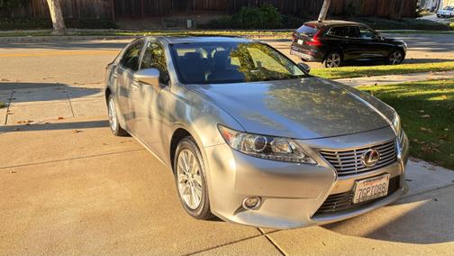 2015 Lexus ES 300h Base