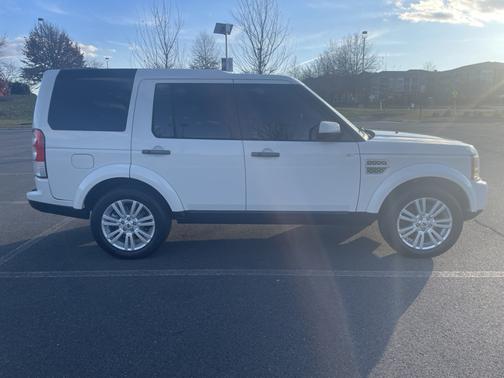 2010 Land Rover LR4 Base