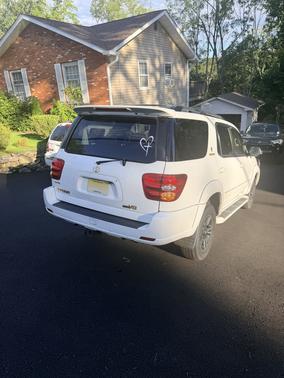Beige 2001 Toyota Sequoia Limited