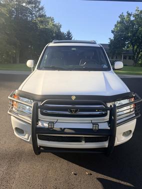 Beige 2001 Toyota Sequoia Limited