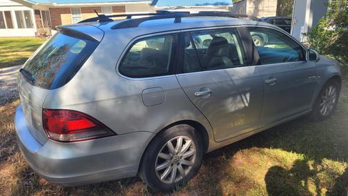 2009 Volkswagen Jetta 2.0 SEL SportWagen