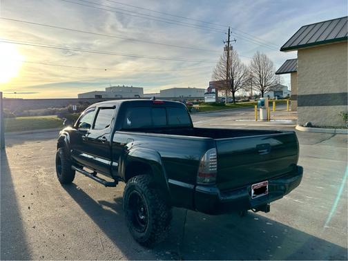 2014 Toyota Tacoma Base