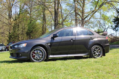 2013 Mitsubishi Lancer Evolution MR