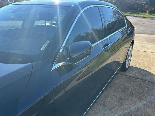 2016 BMW 750 i xDrive