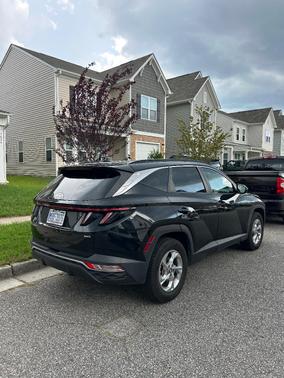 Black 2023 Hyundai TUCSON SEL
