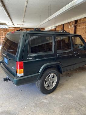 2000 Jeep Cherokee Sport 4WD