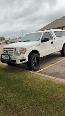 White 2010 Ford F-150 XL