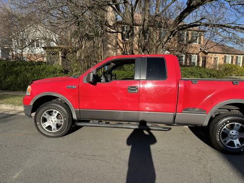 2005 Ford F-150 XLT
