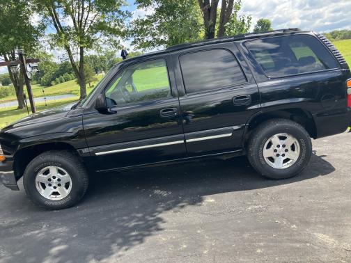 2004 Chevrolet Tahoe LS